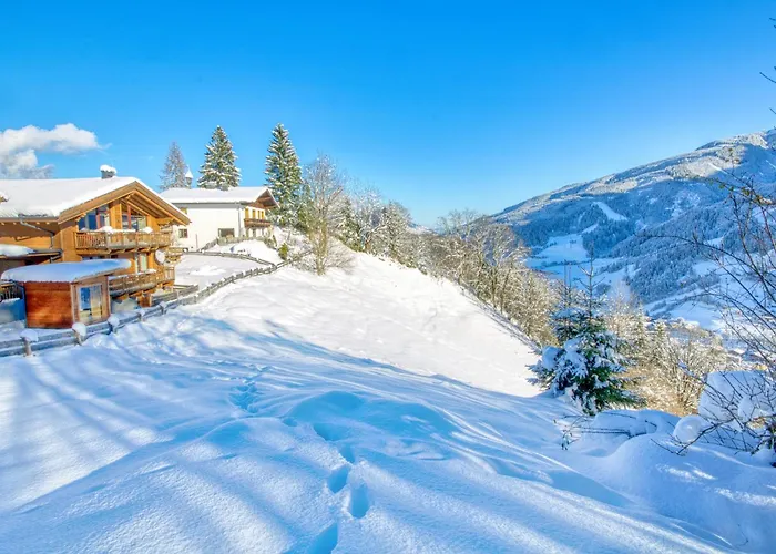 Ski-In Ski-Out Chalet Maiskogel 17A - By Alpen Apartments